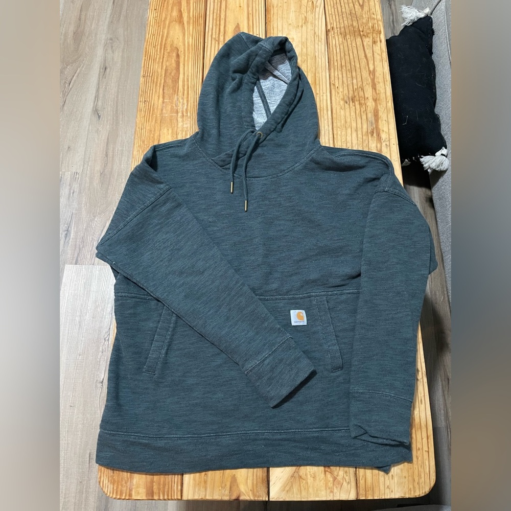 Women’s size large Carhartt sweatshirt